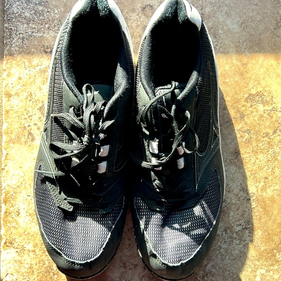 Mizuno softball/baseball turf shoes - Picture 3 of 5